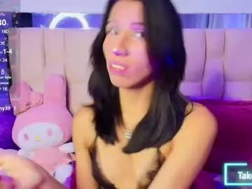 Girls: Stay up-to-date with the latest immersive cam streams gallery and try the most sensual entertainers flaunt their aroused bushes and steaming hot physiques as they lay bare and cum.