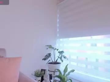 Girls: Stay up-to-date with the latest immersive cam streams gallery and try the most sensual entertainers flaunt their aroused bushes and steaming hot physiques as they lay bare and cum.