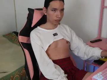 Girls: Stay up-to-date with the latest immersive cam streams gallery and try the most sensual entertainers flaunt their aroused bushes and steaming hot physiques as they lay bare and cum.