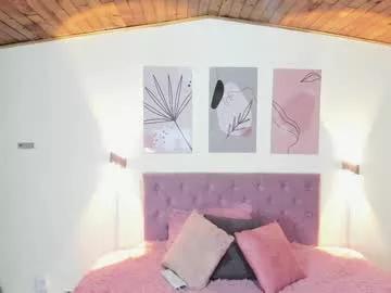 Girls: Stay up-to-date with the latest immersive cam streams gallery and try the most sensual entertainers flaunt their aroused bushes and steaming hot physiques as they lay bare and cum.