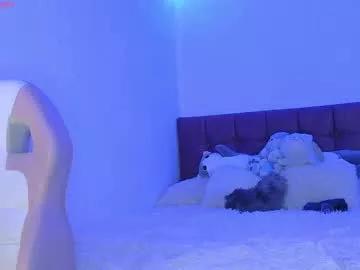 Girls: Stay up-to-date with the latest immersive cam streams gallery and try the most sensual entertainers flaunt their aroused bushes and steaming hot physiques as they lay bare and cum.