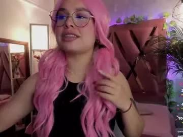 Girls: Stay up-to-date with the latest immersive cam streams gallery and try the most sensual entertainers flaunt their aroused bushes and steaming hot physiques as they lay bare and cum.