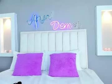 Girls: Stay up-to-date with the latest immersive cam streams gallery and try the most sensual entertainers flaunt their aroused bushes and steaming hot physiques as they lay bare and cum.