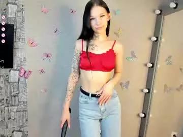Girls: Stay up-to-date with the latest immersive cam streams gallery and try the most sensual entertainers flaunt their aroused bushes and steaming hot physiques as they lay bare and cum.