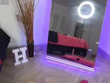 Girls: Stay up-to-date with the latest immersive cam streams gallery and try the most sensual entertainers flaunt their aroused bushes and steaming hot physiques as they lay bare and cum.