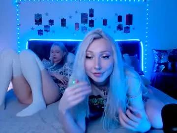 Girls: Stay up-to-date with the latest immersive cam streams gallery and try the most sensual entertainers flaunt their aroused bushes and steaming hot physiques as they lay bare and cum.