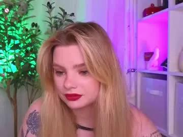 Get ready for a mind-blowing experience with our braces page. We've got the sexiest braces sex cam models and the wildest cumshows for you to enjoy.