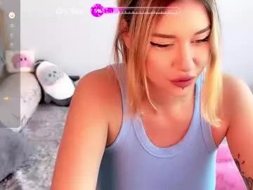 Girls: Stay up-to-date with the latest immersive cam streams gallery and try the most sensual entertainers flaunt their aroused bushes and steaming hot physiques as they lay bare and cum.