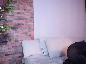 Girls: Stay up-to-date with the latest immersive cam streams gallery and try the most sensual entertainers flaunt their aroused bushes and steaming hot physiques as they lay bare and cum.