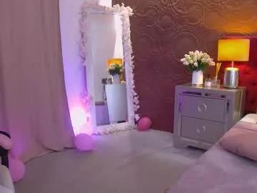 Girls: Stay up-to-date with the latest immersive cam streams gallery and try the most sensual entertainers flaunt their aroused bushes and steaming hot physiques as they lay bare and cum.