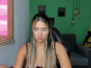 Girls: Stay up-to-date with the latest immersive cam streams gallery and try the most sensual entertainers flaunt their aroused bushes and steaming hot physiques as they lay bare and cum.