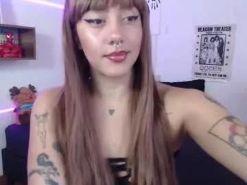 Girls: Stay up-to-date with the latest immersive cam streams gallery and try the most sensual entertainers flaunt their aroused bushes and steaming hot physiques as they lay bare and cum.