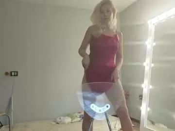Girls: Stay up-to-date with the latest immersive cam streams gallery and try the most sensual entertainers flaunt their aroused bushes and steaming hot physiques as they lay bare and cum.