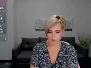 Girls: Stay up-to-date with the latest immersive cam streams gallery and try the most sensual entertainers flaunt their aroused bushes and steaming hot physiques as they lay bare and cum.