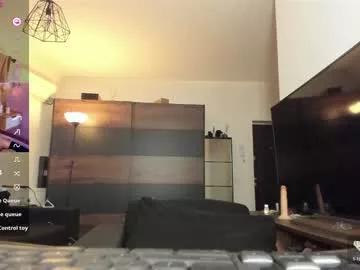 Girls: Stay up-to-date with the latest immersive cam streams gallery and try the most sensual entertainers flaunt their aroused bushes and steaming hot physiques as they lay bare and cum.
