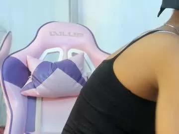 Girls: Stay up-to-date with the latest immersive cam streams gallery and try the most sensual entertainers flaunt their aroused bushes and steaming hot physiques as they lay bare and cum.