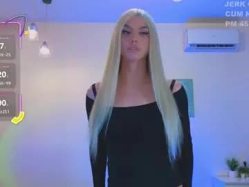 Girls: Stay up-to-date with the latest immersive cam streams gallery and try the most sensual entertainers flaunt their aroused bushes and steaming hot physiques as they lay bare and cum.