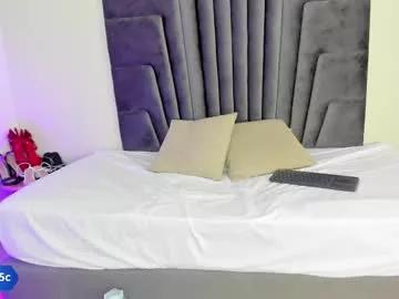 Girls: Stay up-to-date with the latest immersive cam streams gallery and try the most sensual entertainers flaunt their aroused bushes and steaming hot physiques as they lay bare and cum.