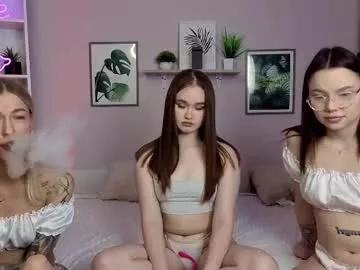 Watch our online lesbian cam models from our Custom and Multi clubs and check out exclusive access to highly customizable content, such as physique, hair, titties, fanny type and many more.
