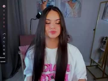 Girls: Stay up-to-date with the latest immersive cam streams gallery and try the most sensual entertainers flaunt their aroused bushes and steaming hot physiques as they lay bare and cum.