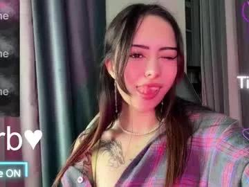 Girls: Stay up-to-date with the latest immersive cam streams gallery and try the most sensual entertainers flaunt their aroused bushes and steaming hot physiques as they lay bare and cum.