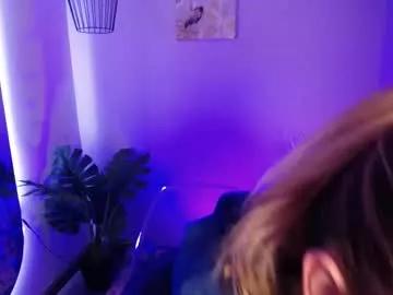 Girls: Stay up-to-date with the latest immersive cam streams gallery and try the most sensual entertainers flaunt their aroused bushes and steaming hot physiques as they lay bare and cum.