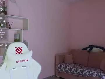 Girls: Stay up-to-date with the latest immersive cam streams gallery and try the most sensual entertainers flaunt their aroused bushes and steaming hot physiques as they lay bare and cum.