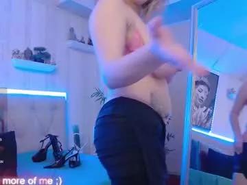 Girls: Stay up-to-date with the latest immersive cam streams gallery and try the most sensual entertainers flaunt their aroused bushes and steaming hot physiques as they lay bare and cum.
