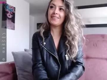 Girls: Stay up-to-date with the latest immersive cam streams gallery and try the most sensual entertainers flaunt their aroused bushes and steaming hot physiques as they lay bare and cum.