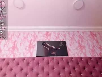 Girls: Stay up-to-date with the latest immersive cam streams gallery and try the most sensual entertainers flaunt their aroused bushes and steaming hot physiques as they lay bare and cum.