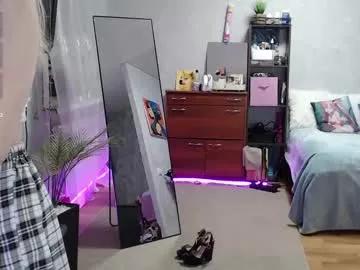 Girls: Stay up-to-date with the latest immersive cam streams gallery and try the most sensual entertainers flaunt their aroused bushes and steaming hot physiques as they lay bare and cum.