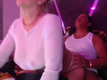 Girls: Stay up-to-date with the latest immersive cam streams gallery and try the most sensual entertainers flaunt their aroused bushes and steaming hot physiques as they lay bare and cum.