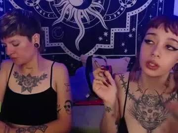 Watch our online lesbian cam models from our Custom and Multi clubs and check out exclusive access to highly customizable content, such as physique, hair, titties, fanny type and many more.