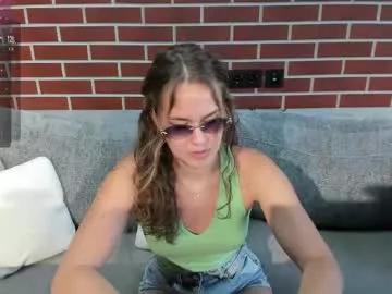 Girls: Stay up-to-date with the latest immersive cam streams gallery and try the most sensual entertainers flaunt their aroused bushes and steaming hot physiques as they lay bare and cum.