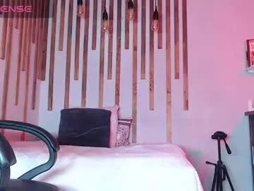 Girls: Stay up-to-date with the latest immersive cam streams gallery and try the most sensual entertainers flaunt their aroused bushes and steaming hot physiques as they lay bare and cum.