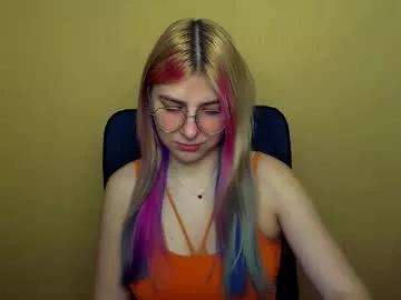 Girls: Stay up-to-date with the latest immersive cam streams gallery and try the most sensual entertainers flaunt their aroused bushes and steaming hot physiques as they lay bare and cum.