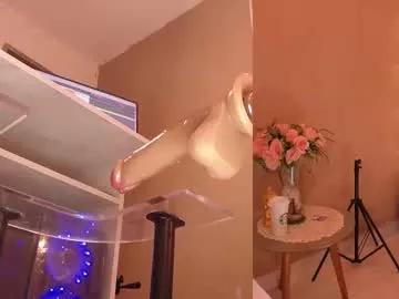 Girls: Stay up-to-date with the latest immersive cam streams gallery and try the most sensual entertainers flaunt their aroused bushes and steaming hot physiques as they lay bare and cum.