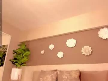 Girls: Stay up-to-date with the latest immersive cam streams gallery and try the most sensual entertainers flaunt their aroused bushes and steaming hot physiques as they lay bare and cum.