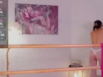 Girls: Stay up-to-date with the latest immersive cam streams gallery and try the most sensual entertainers flaunt their aroused bushes and steaming hot physiques as they lay bare and cum.