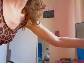 Girls: Stay up-to-date with the latest immersive cam streams gallery and try the most sensual entertainers flaunt their aroused bushes and steaming hot physiques as they lay bare and cum.