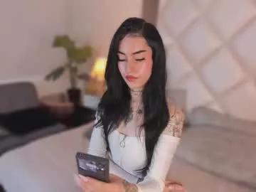 Girls: Stay up-to-date with the latest immersive cam streams gallery and try the most sensual entertainers flaunt their aroused bushes and steaming hot physiques as they lay bare and cum.