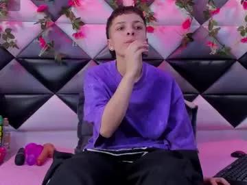Girls: Stay up-to-date with the latest immersive cam streams gallery and try the most sensual entertainers flaunt their aroused bushes and steaming hot physiques as they lay bare and cum.