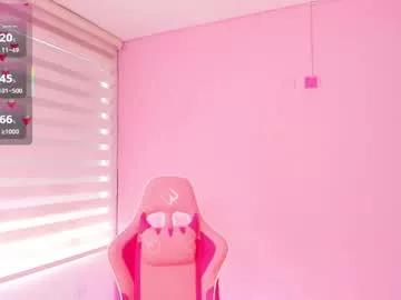 Girls: Stay up-to-date with the latest immersive cam streams gallery and try the most sensual entertainers flaunt their aroused bushes and steaming hot physiques as they lay bare and cum.