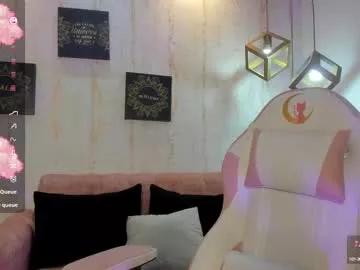 Girls: Stay up-to-date with the latest immersive cam streams gallery and try the most sensual entertainers flaunt their aroused bushes and steaming hot physiques as they lay bare and cum.