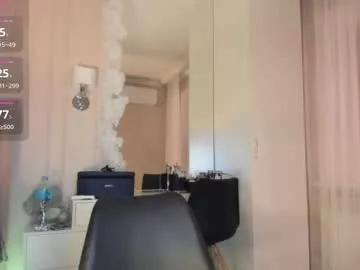 Girls: Stay up-to-date with the latest immersive cam streams gallery and try the most sensual entertainers flaunt their aroused bushes and steaming hot physiques as they lay bare and cum.