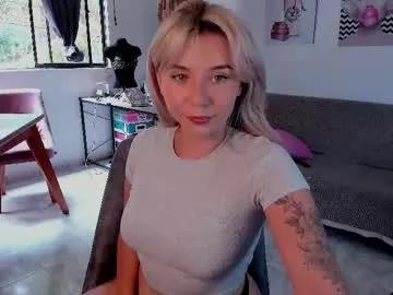Girls: Stay up-to-date with the latest immersive cam streams gallery and try the most sensual entertainers flaunt their aroused bushes and steaming hot physiques as they lay bare and cum.
