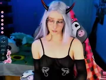 Girls: Stay up-to-date with the latest immersive cam streams gallery and try the most sensual entertainers flaunt their aroused bushes and steaming hot physiques as they lay bare and cum.