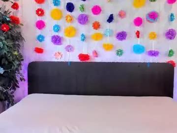 Girls: Stay up-to-date with the latest immersive cam streams gallery and try the most sensual entertainers flaunt their aroused bushes and steaming hot physiques as they lay bare and cum.