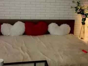Girls: Stay up-to-date with the latest immersive cam streams gallery and try the most sensual entertainers flaunt their aroused bushes and steaming hot physiques as they lay bare and cum.