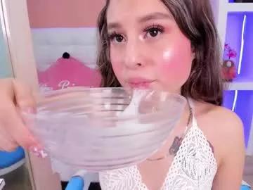 Girls: Stay up-to-date with the latest immersive cam streams gallery and try the most sensual entertainers flaunt their aroused bushes and steaming hot physiques as they lay bare and cum.